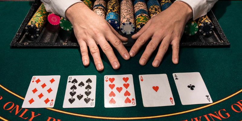 Tổng quan game bài Poker là gì mới nhất 2025